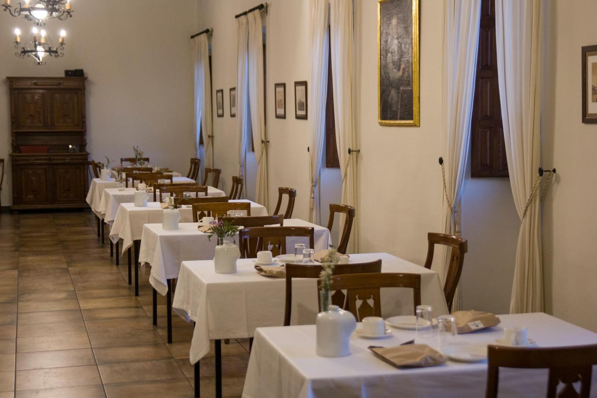 Hospederia Seminario Conciliar De San Julian Hotel Cuenca  Ngoại thất bức ảnh