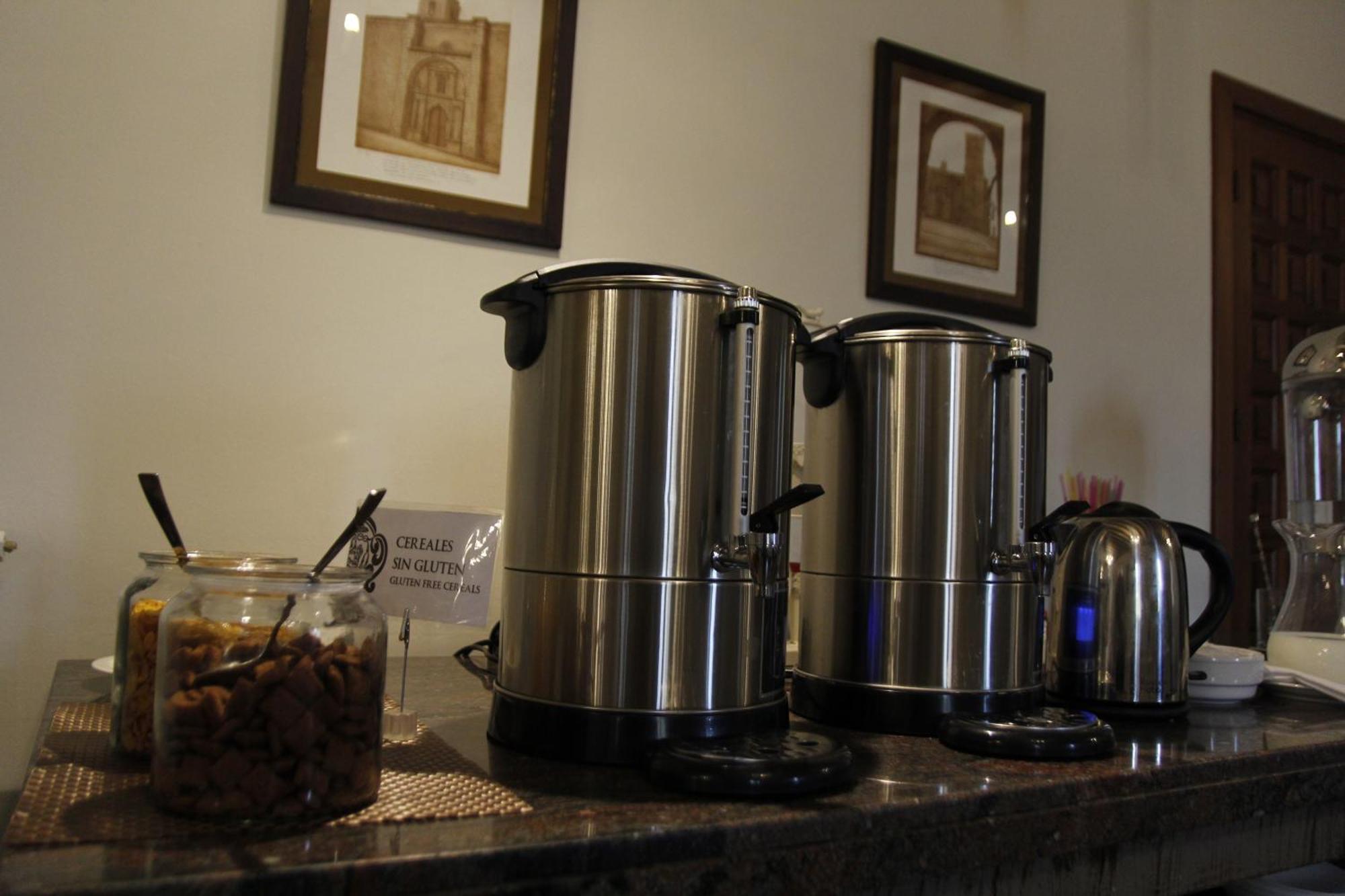 Hospederia Seminario Conciliar De San Julian Hotel Cuenca  Ngoại thất bức ảnh