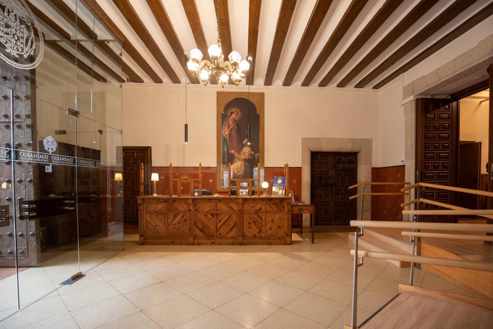 Hospederia Seminario Conciliar De San Julian Hotel Cuenca  Ngoại thất bức ảnh